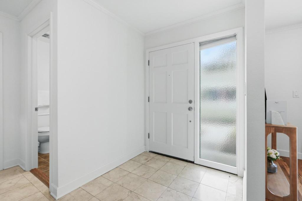 537 E Mc Kinley Avenue B Property Photo 5