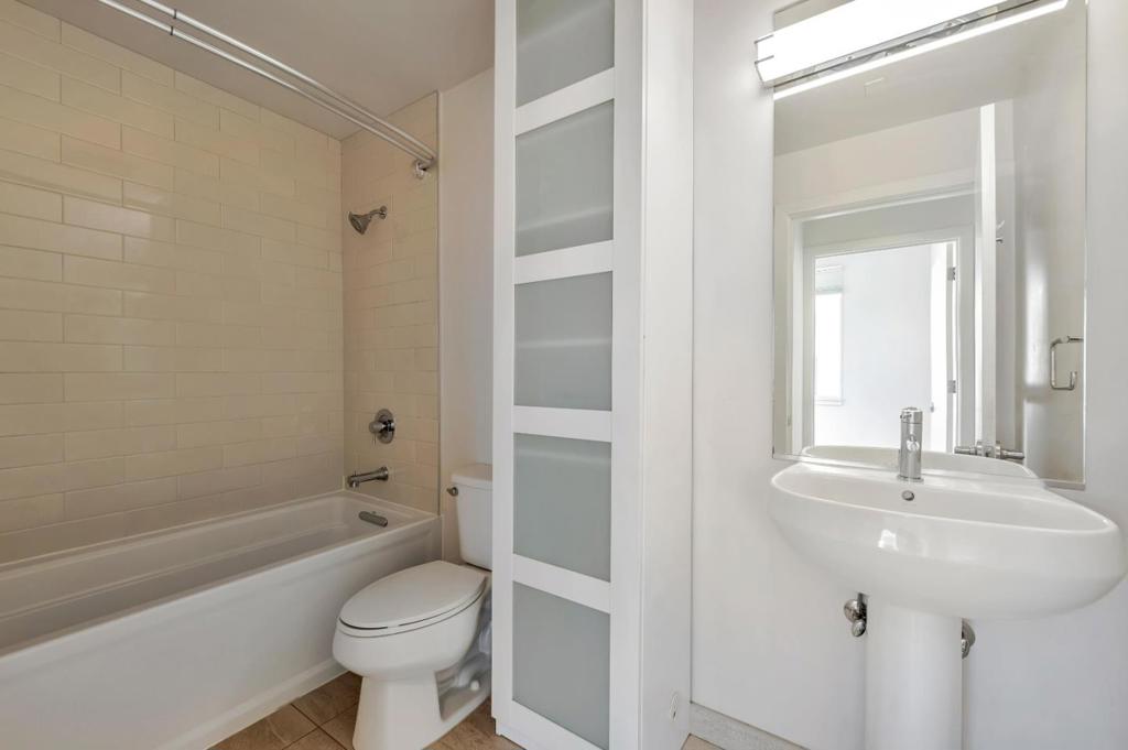 501 Hudson Avenue 304 Property Photo 15