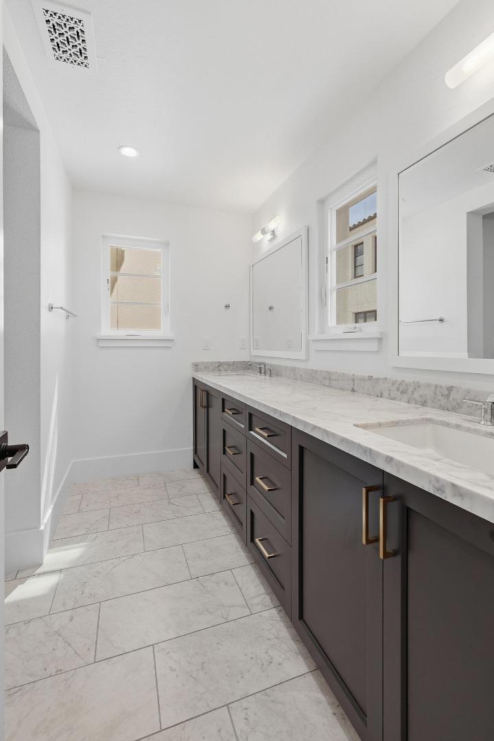 5528 Maravilla Way Property Photo 19