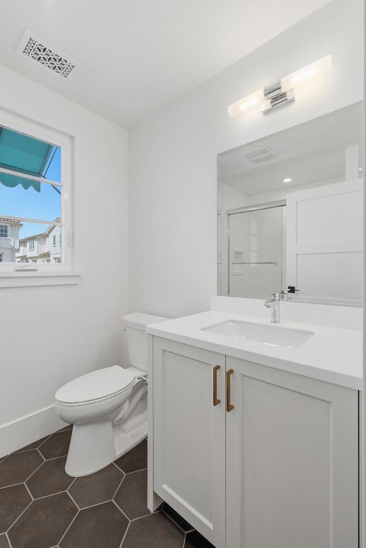 5528 Maravilla Way Property Photo 24