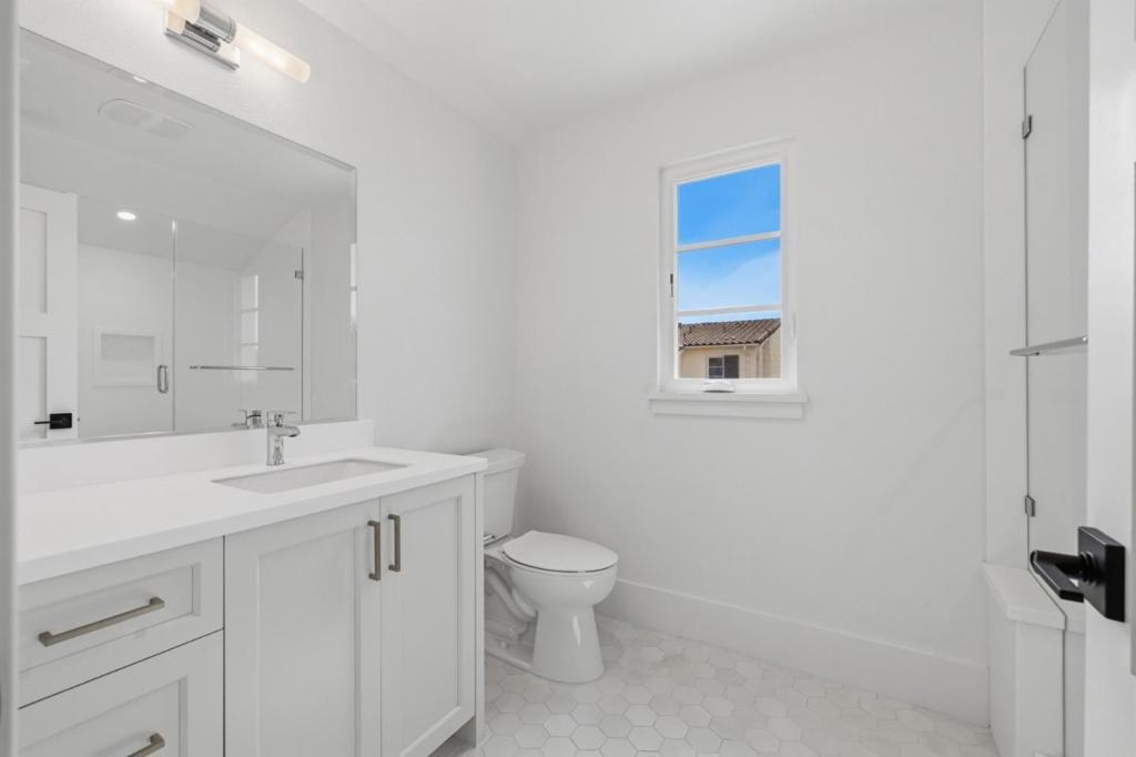 5528 Maravilla Way Property Photo 29