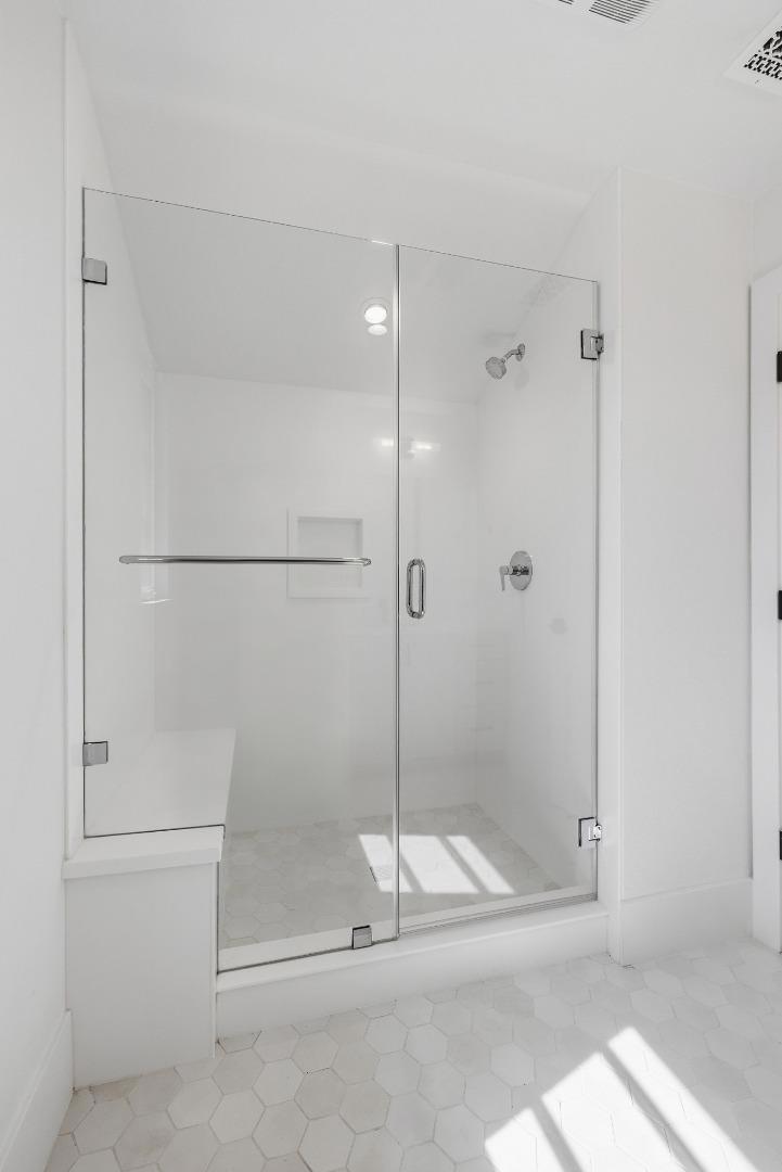 5528 Maravilla Way Property Photo 31