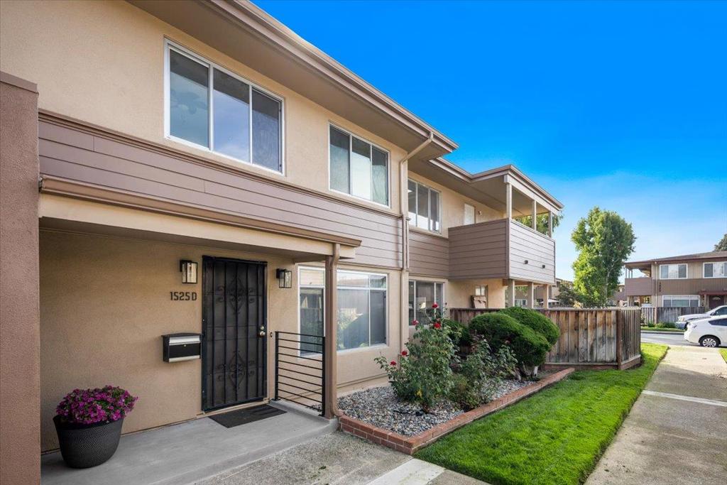 1525 Day Avenue D Property Photo 1