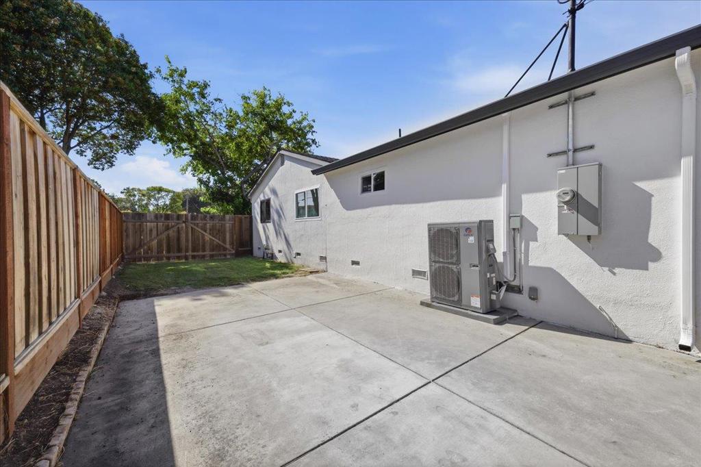 2611 Monticello Way Property Photo 35