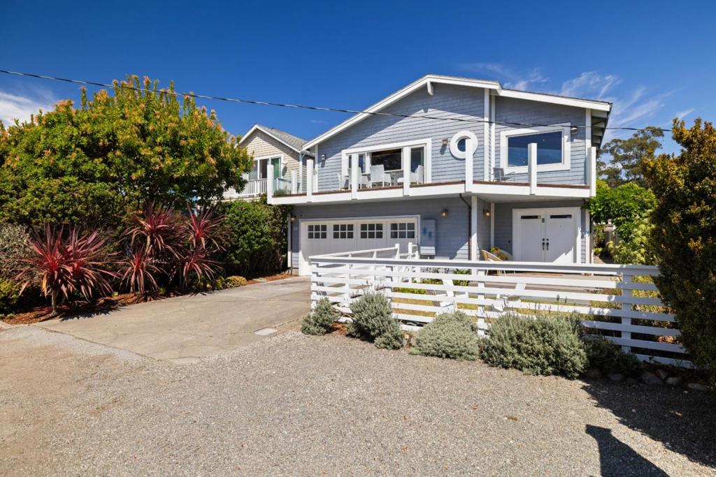 55 Alameda Avenue Property Photo 2