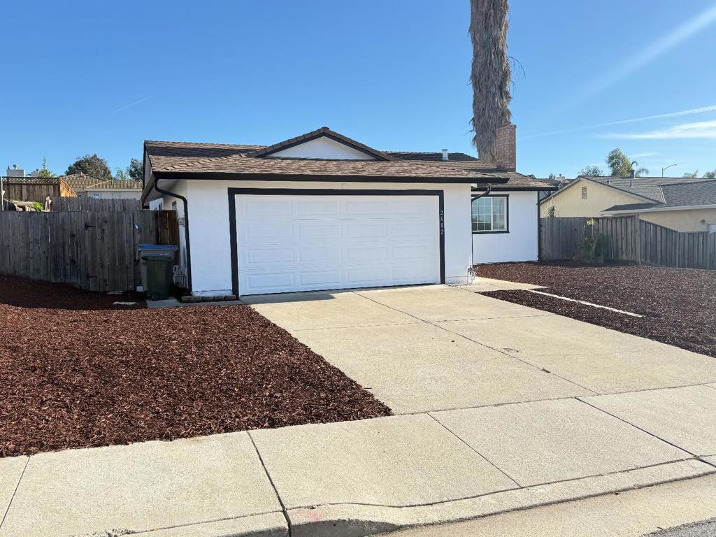 2482 Dashwood Avenue Property Photo 3