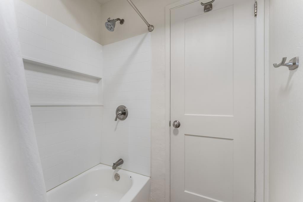 4259 Sea Pines Court Property Photo 31