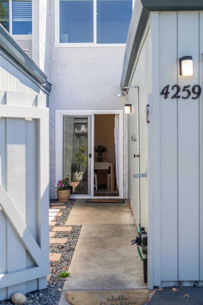 4259 Sea Pines Court Property Photo 43