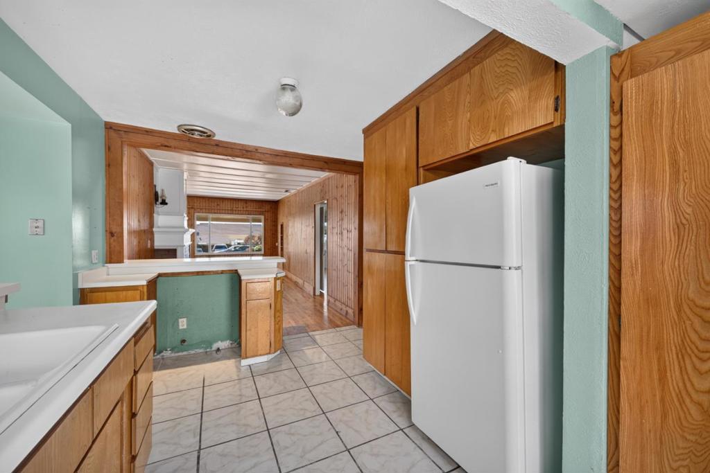 21825 E Cliff Drive Property Photo 23