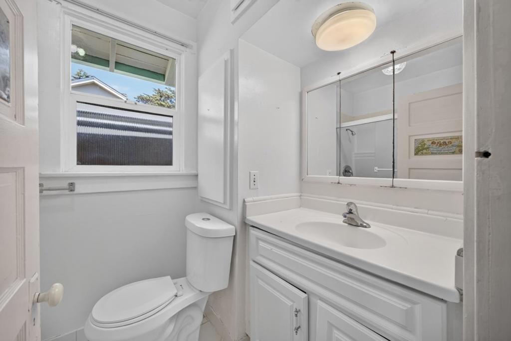 21825 E Cliff Drive Property Photo 35