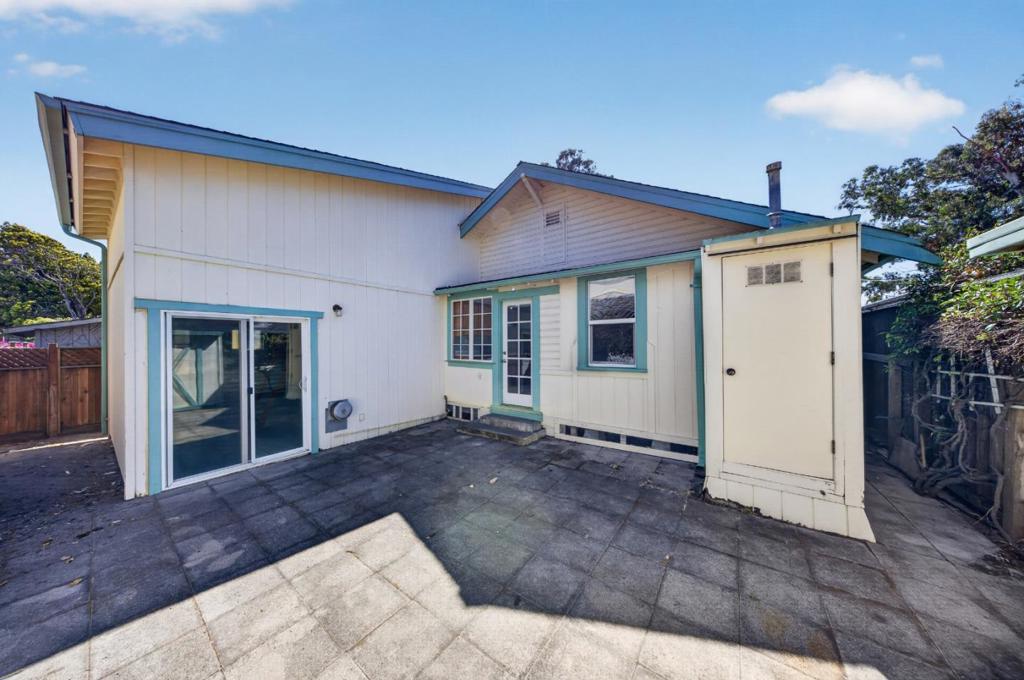 21825 E Cliff Drive Property Photo 44