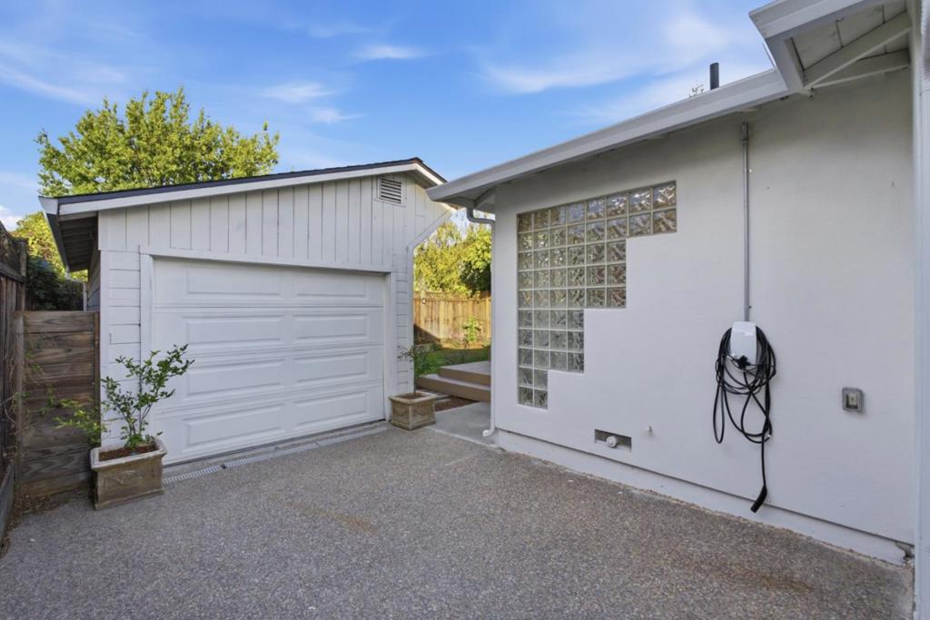 629 Upton Street Property Photo 28