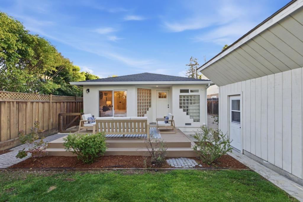 629 Upton Street Property Photo 32