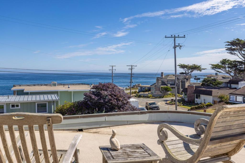 1205 Surf Avenue Property Photo 3