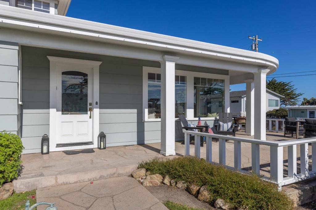 1205 Surf Avenue Property Photo 7