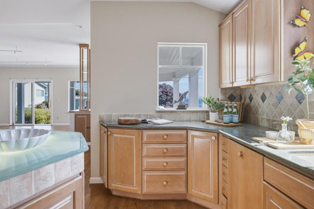 1205 Surf Avenue Property Photo 16