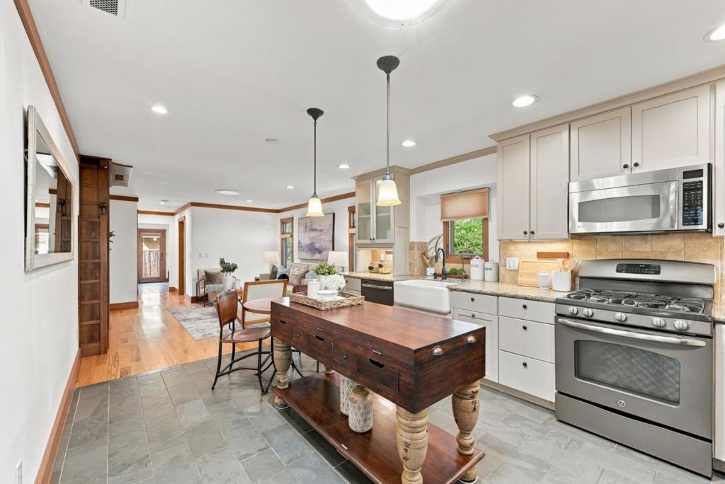453 Atlanta Avenue Property Photo 12