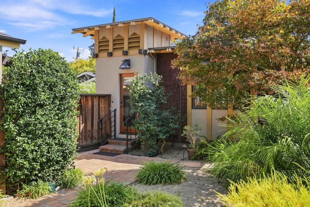 453 Atlanta Avenue Property Photo 45