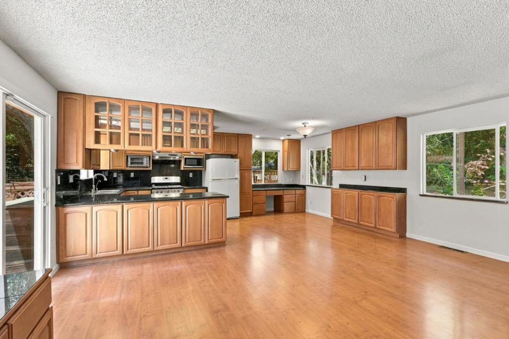 41 Grandview Avenue Property Photo 5