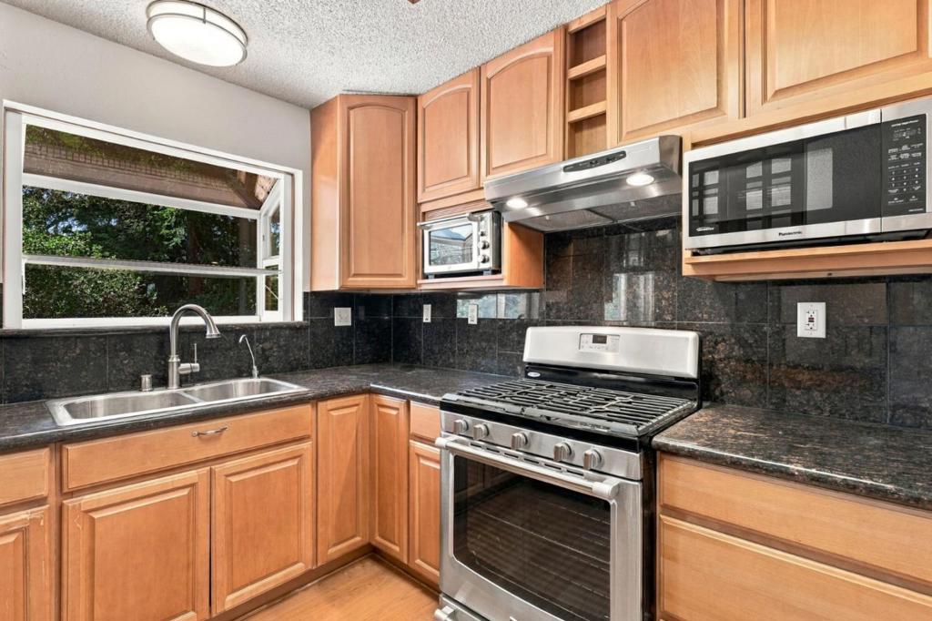 41 Grandview Avenue Property Photo 7