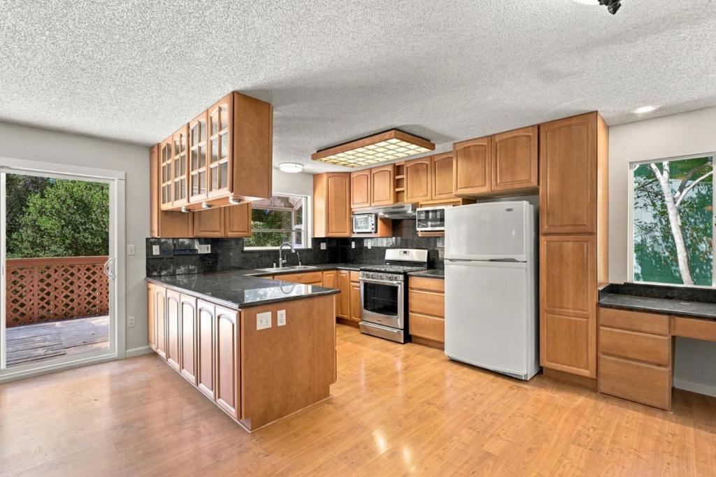 41 Grandview Avenue Property Photo 9