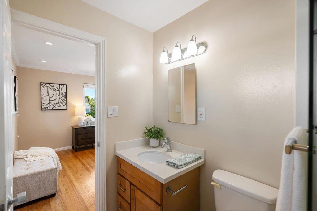2240 Whitecliff Way Property Photo 37