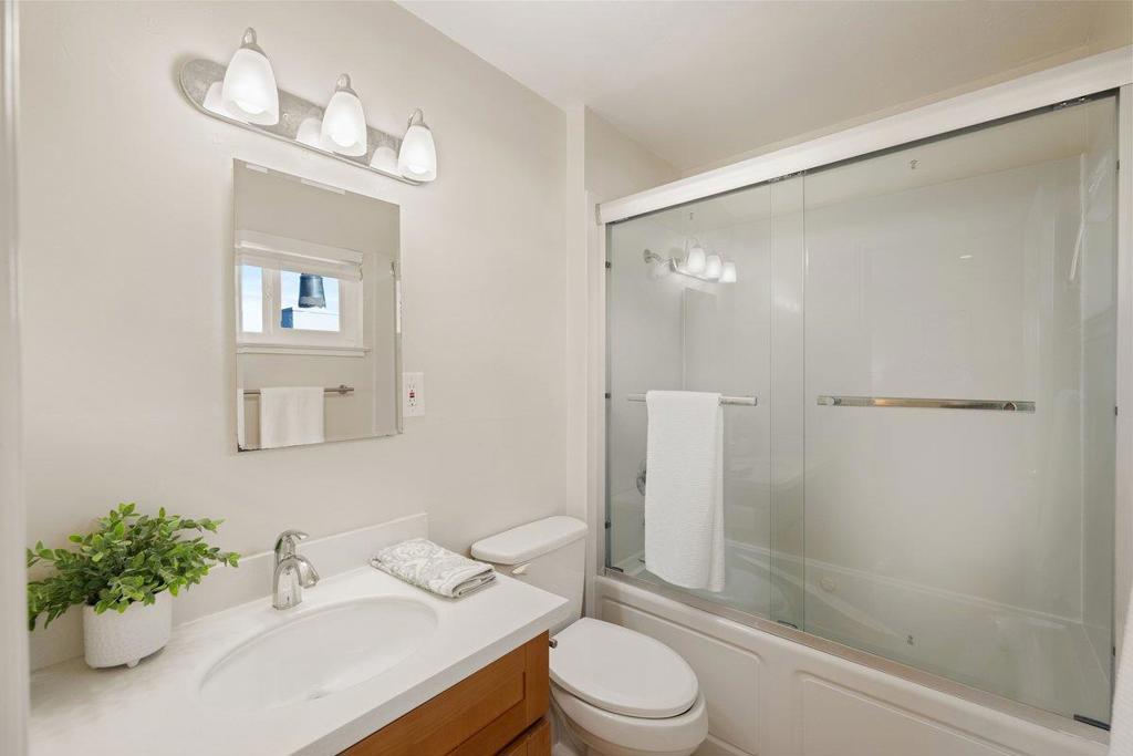 2240 Whitecliff Way Property Photo 38
