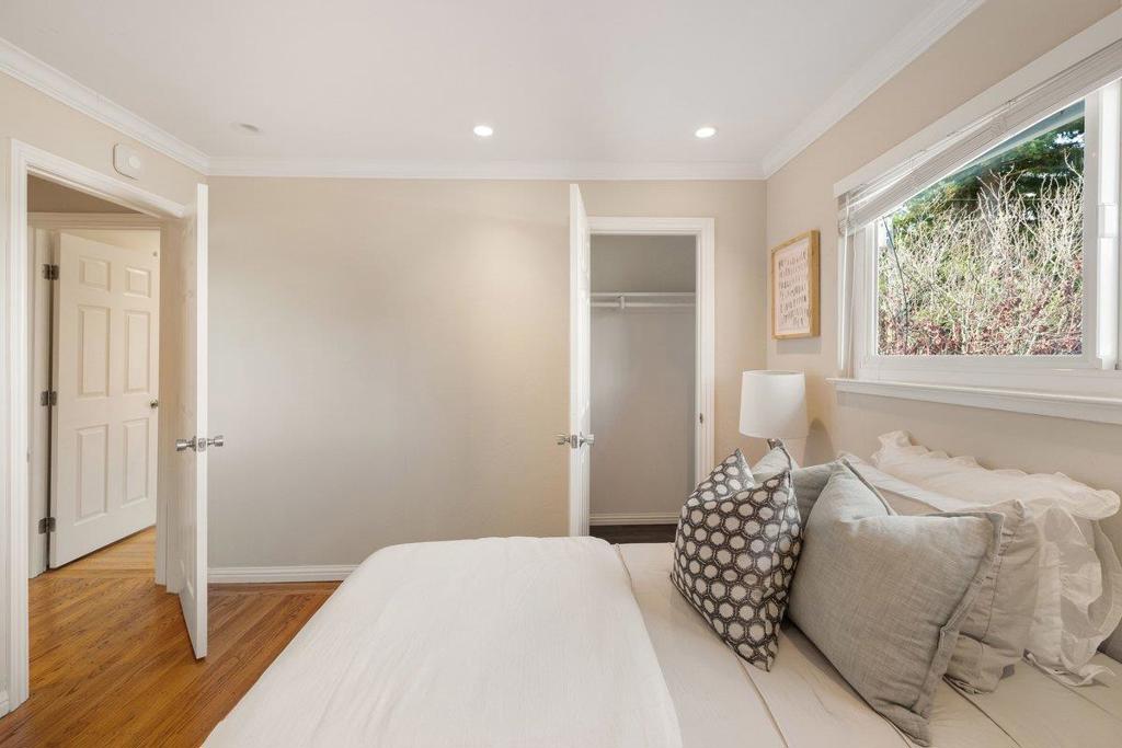 2240 Whitecliff Way Property Photo 40