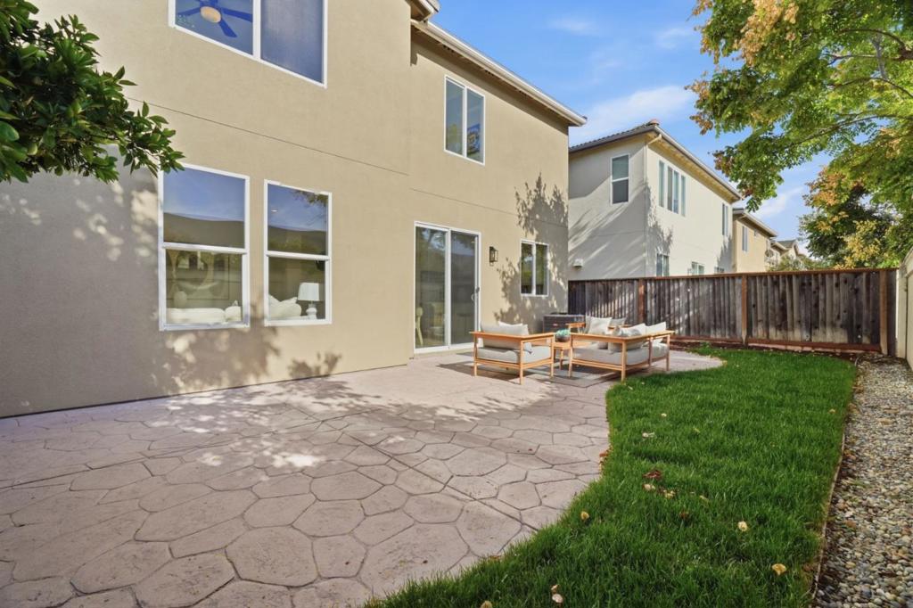 1873 Silkwood Lane Property Photo 43