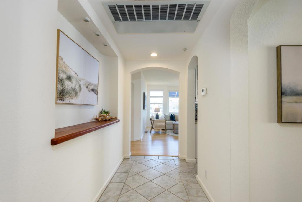 500 Baltic Circle 524 Property Photo 3