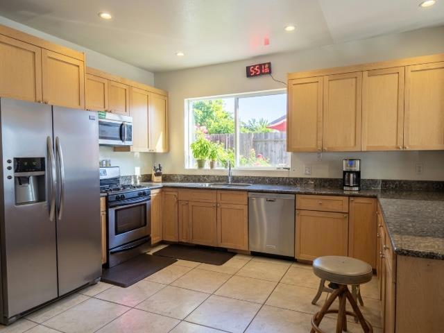 341 Dumbarton Avenue Property Photo 4