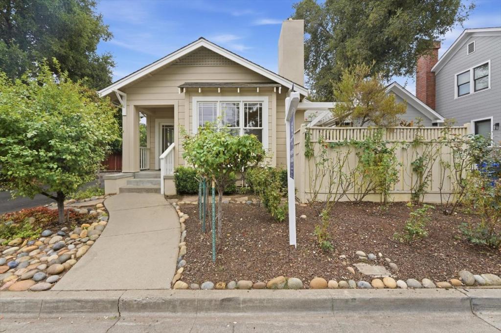 27 Cross Way Property Photo 1