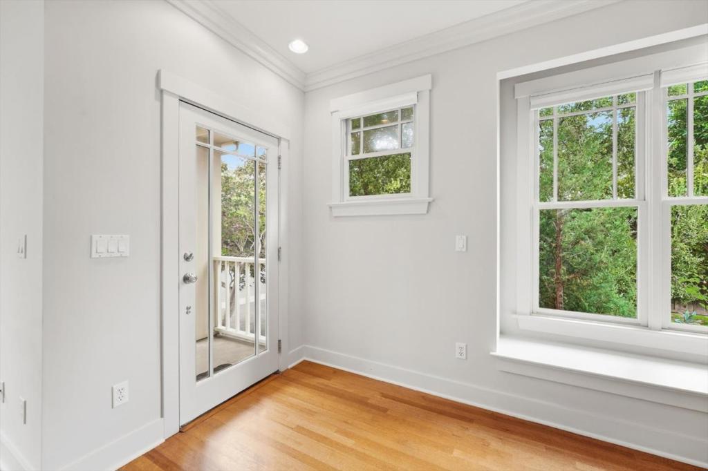 27 Cross Way Property Photo 3