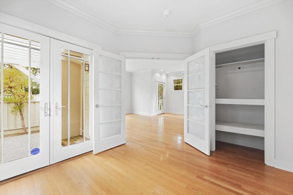 27 Cross Way Property Photo 18