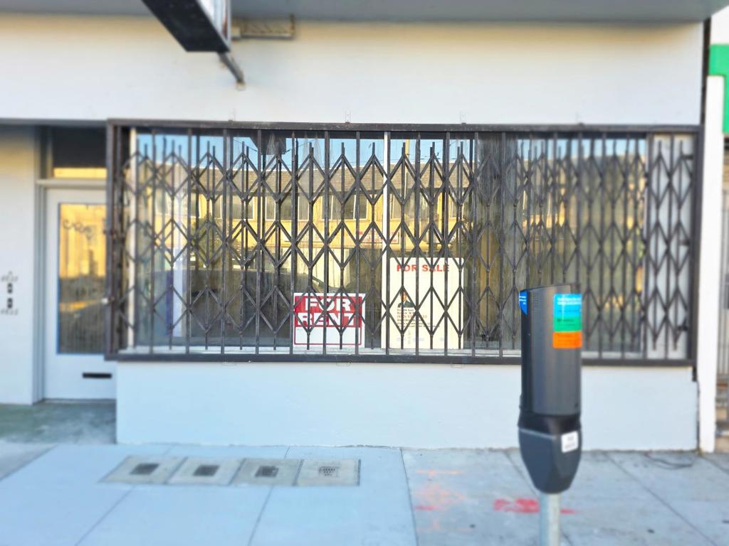 4837 Mission Street 4837 Property Photo 2