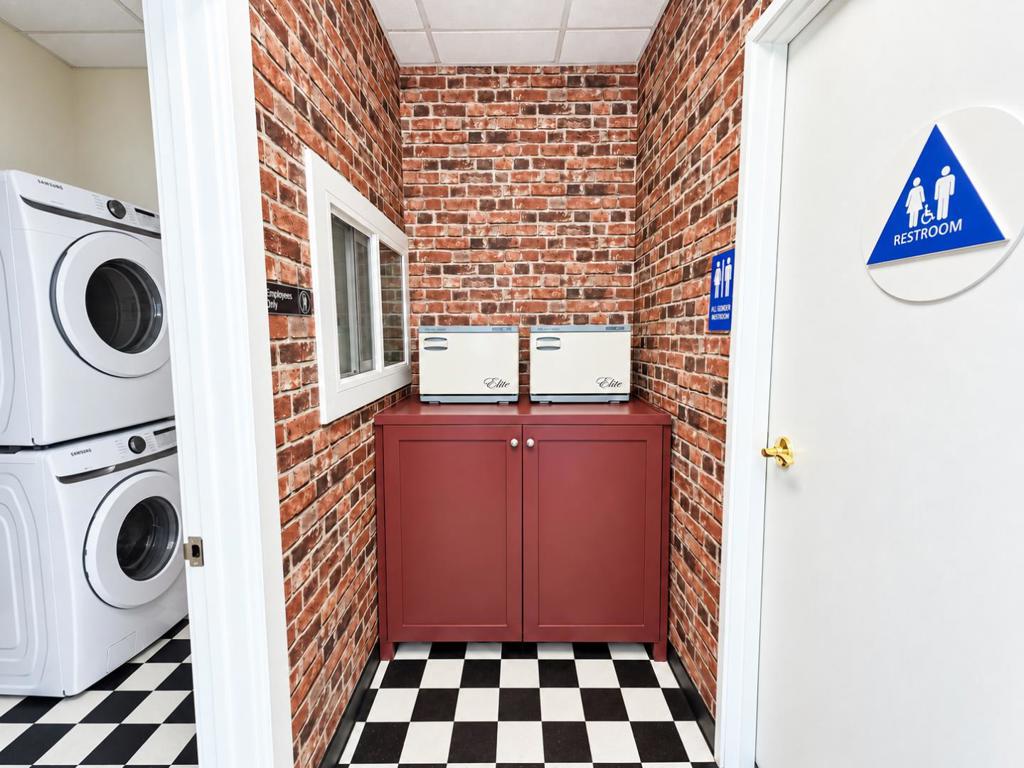 5251 Camden Avenue D Property Photo 14