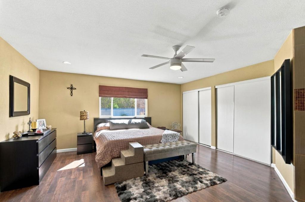 916 Sylvia Street Property Photo 14