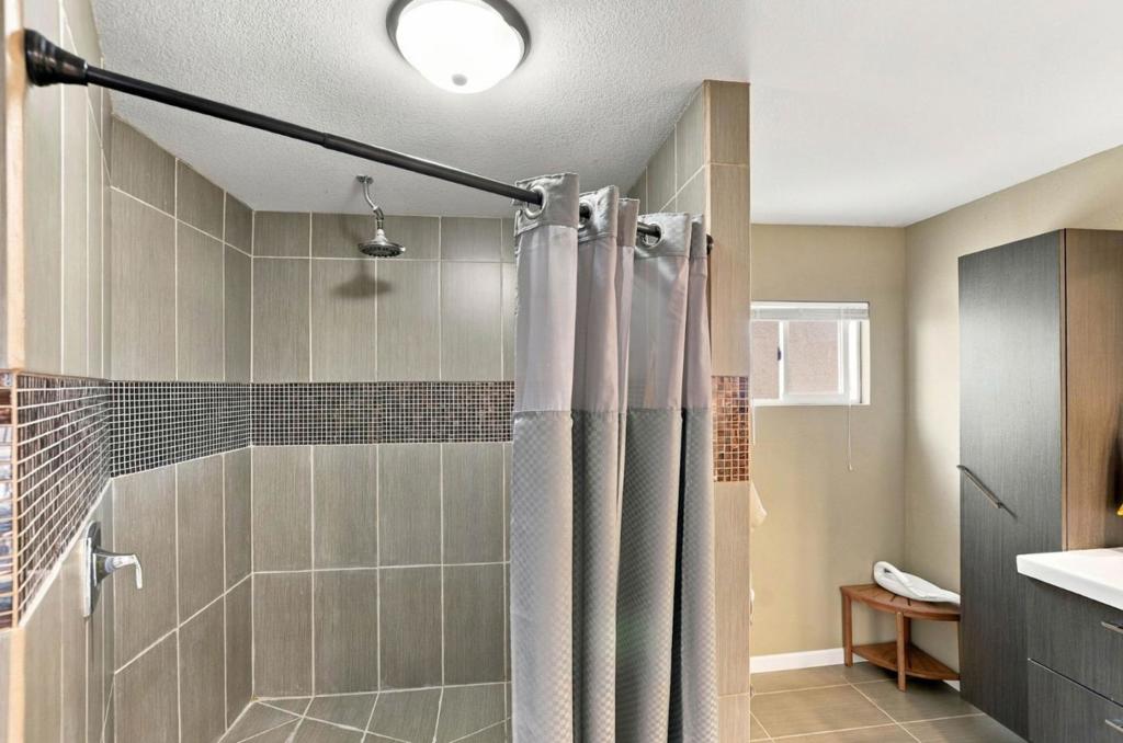 916 Sylvia Street Property Photo 18