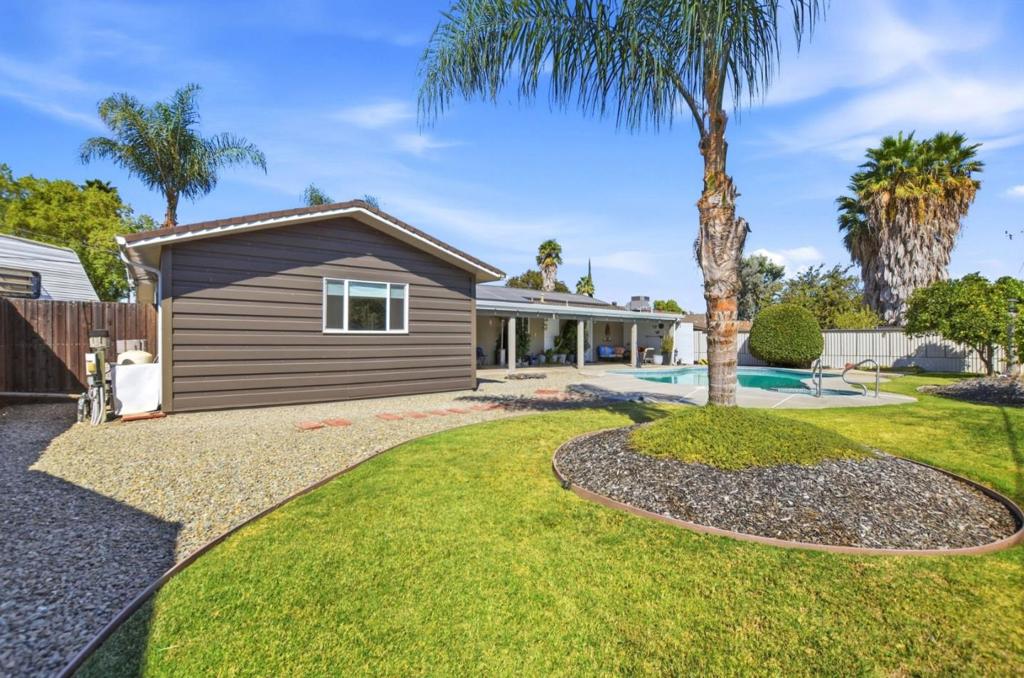 916 Sylvia Street Property Photo 35