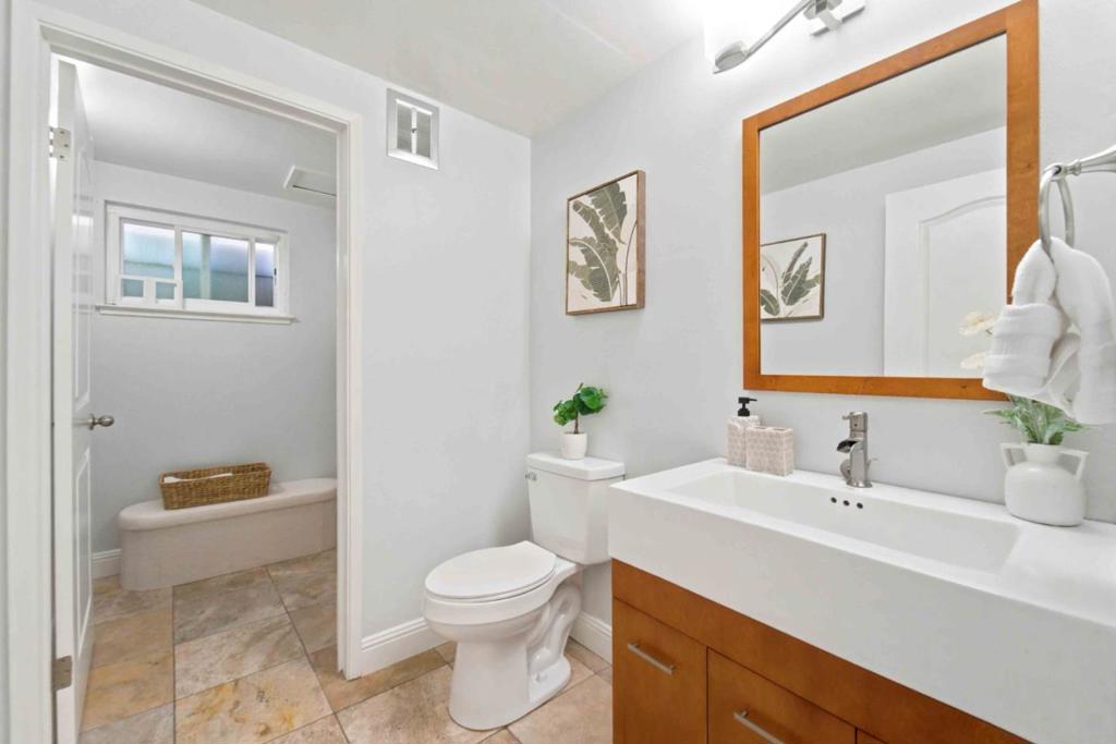 904 Foothill Drive Property Photo 29