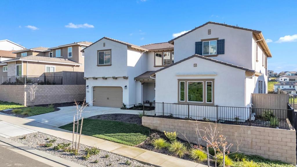 4785 Villa Verde Drive Property Photo 1
