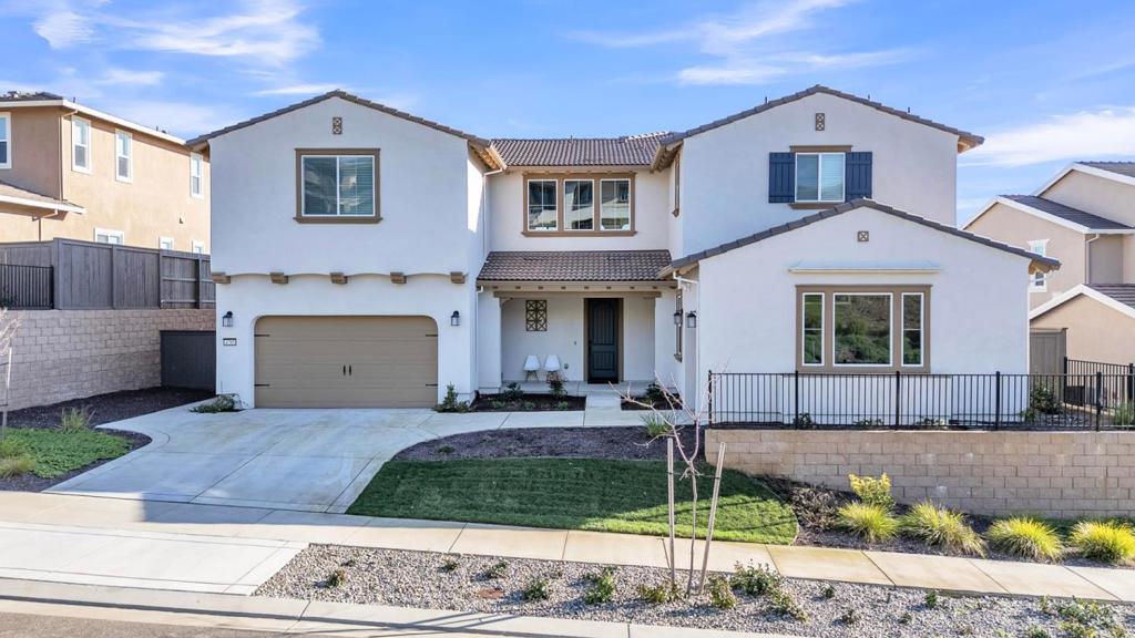 4785 Villa Verde Drive Property Photo 3