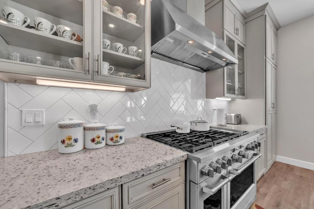 4785 Villa Verde Drive Property Photo 21