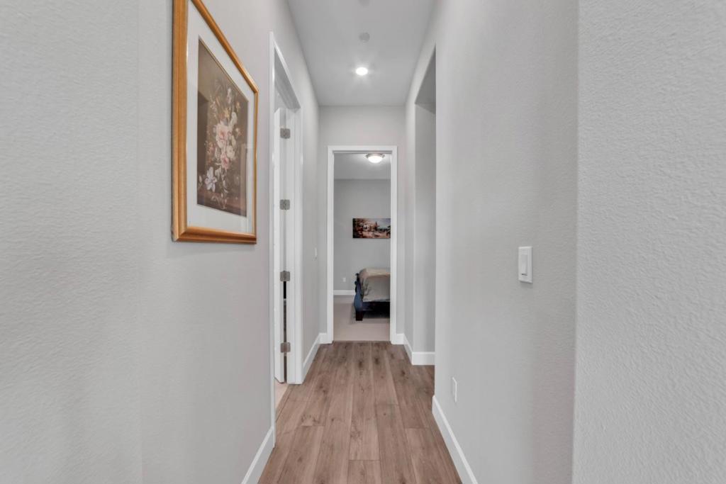 4785 Villa Verde Drive Property Photo 24