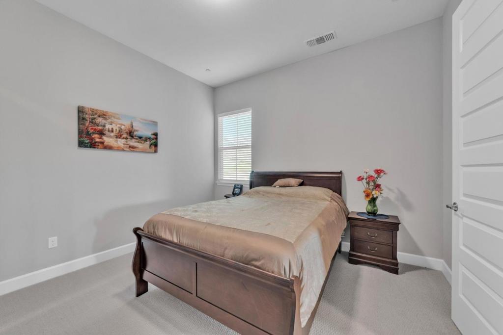 4785 Villa Verde Drive Property Photo 28