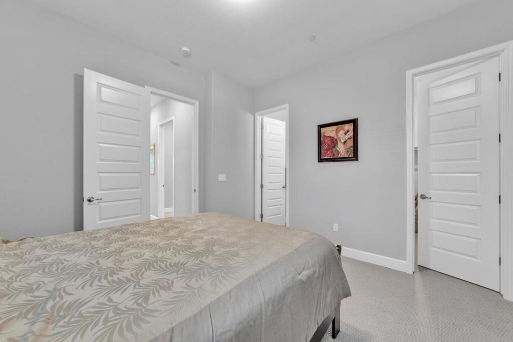 4785 Villa Verde Drive Property Photo 29