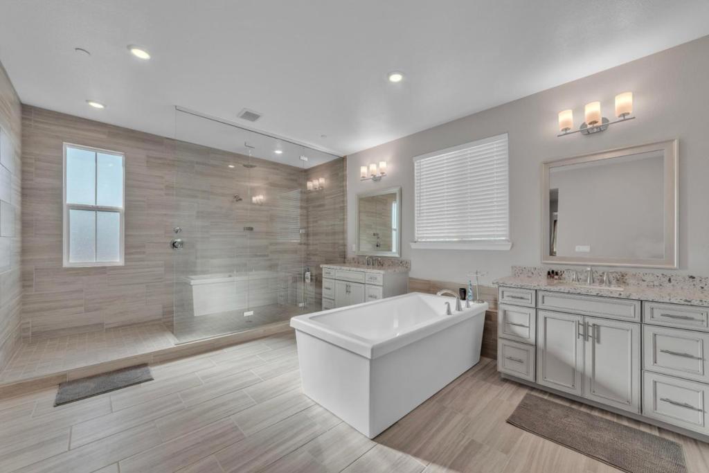 4785 Villa Verde Drive Property Photo 43
