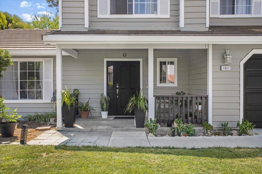 1911 Glarner Street Property Photo 3