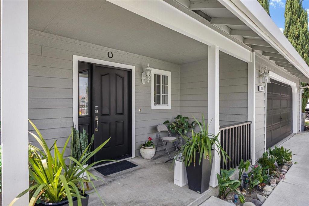 1911 Glarner Street Property Photo 4