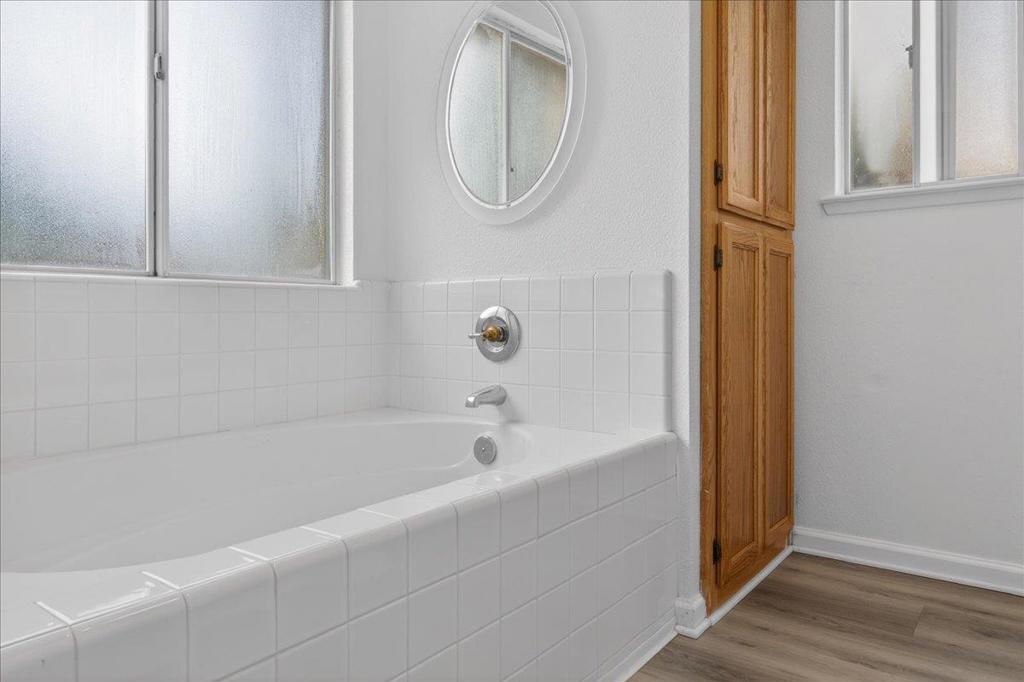 1911 Glarner Street Property Photo 22